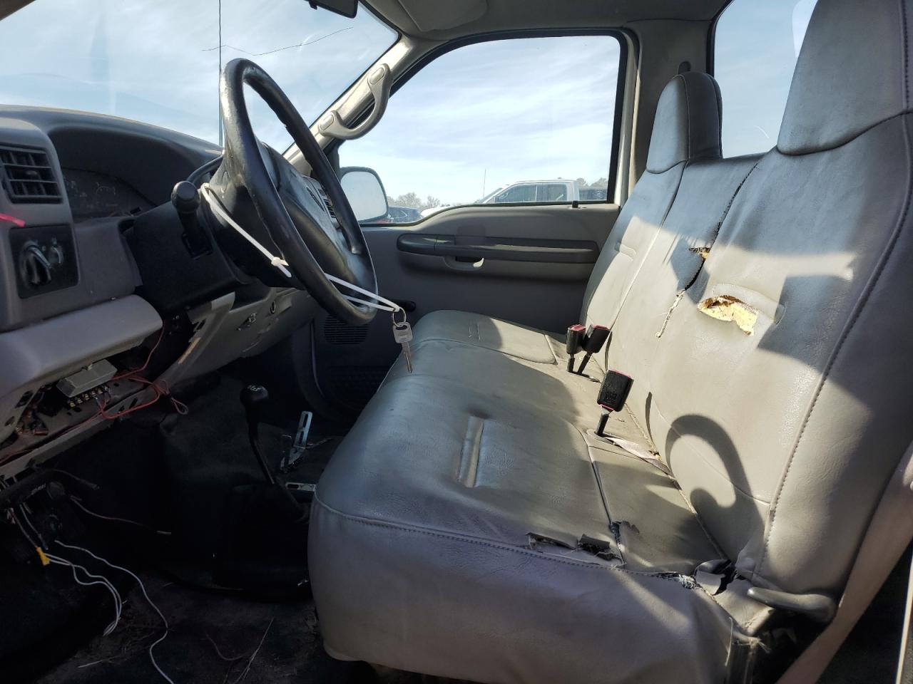 2000 Ford F250 - Image 7