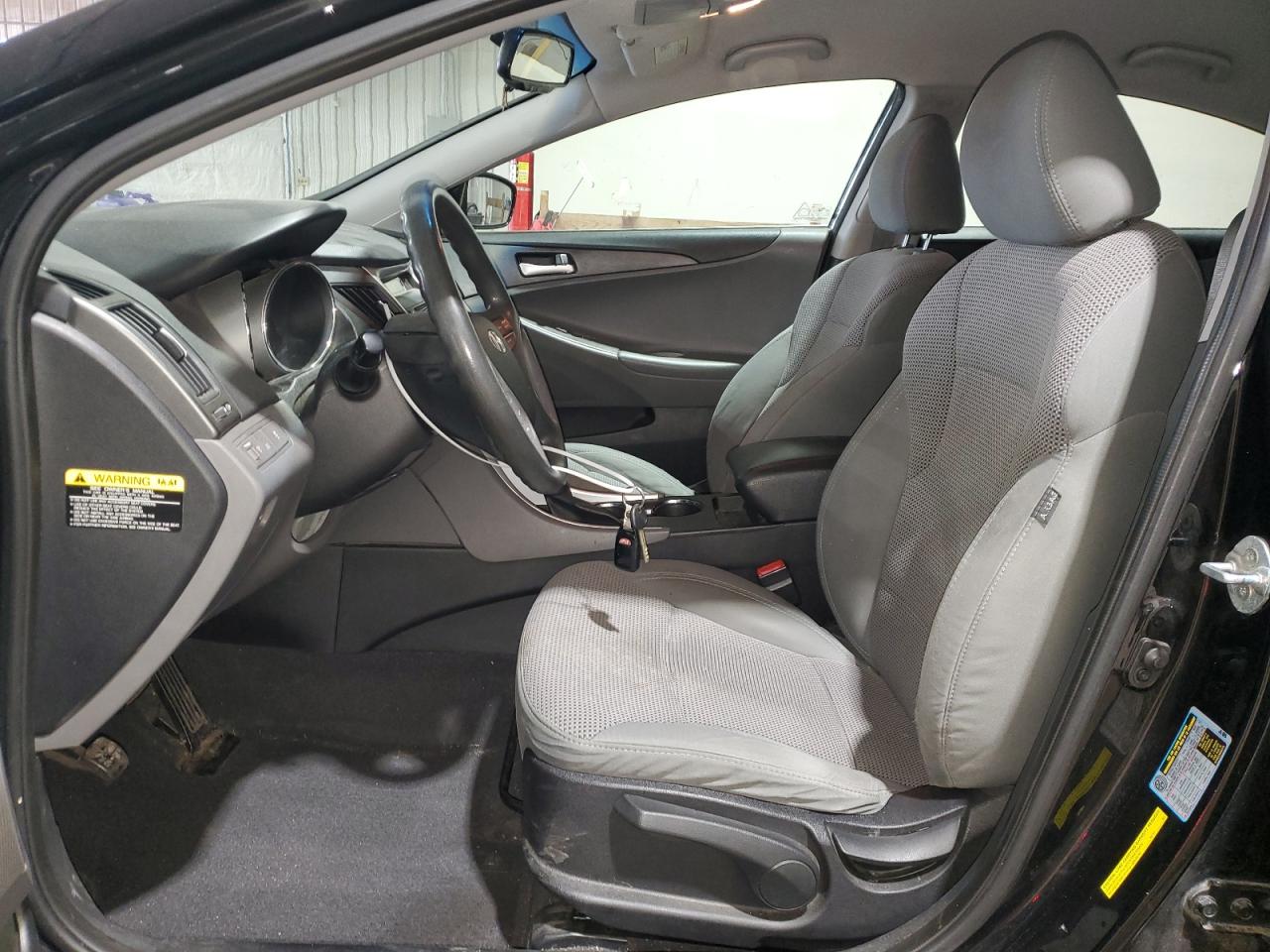 2014 Hyundai Sonata - Image 7