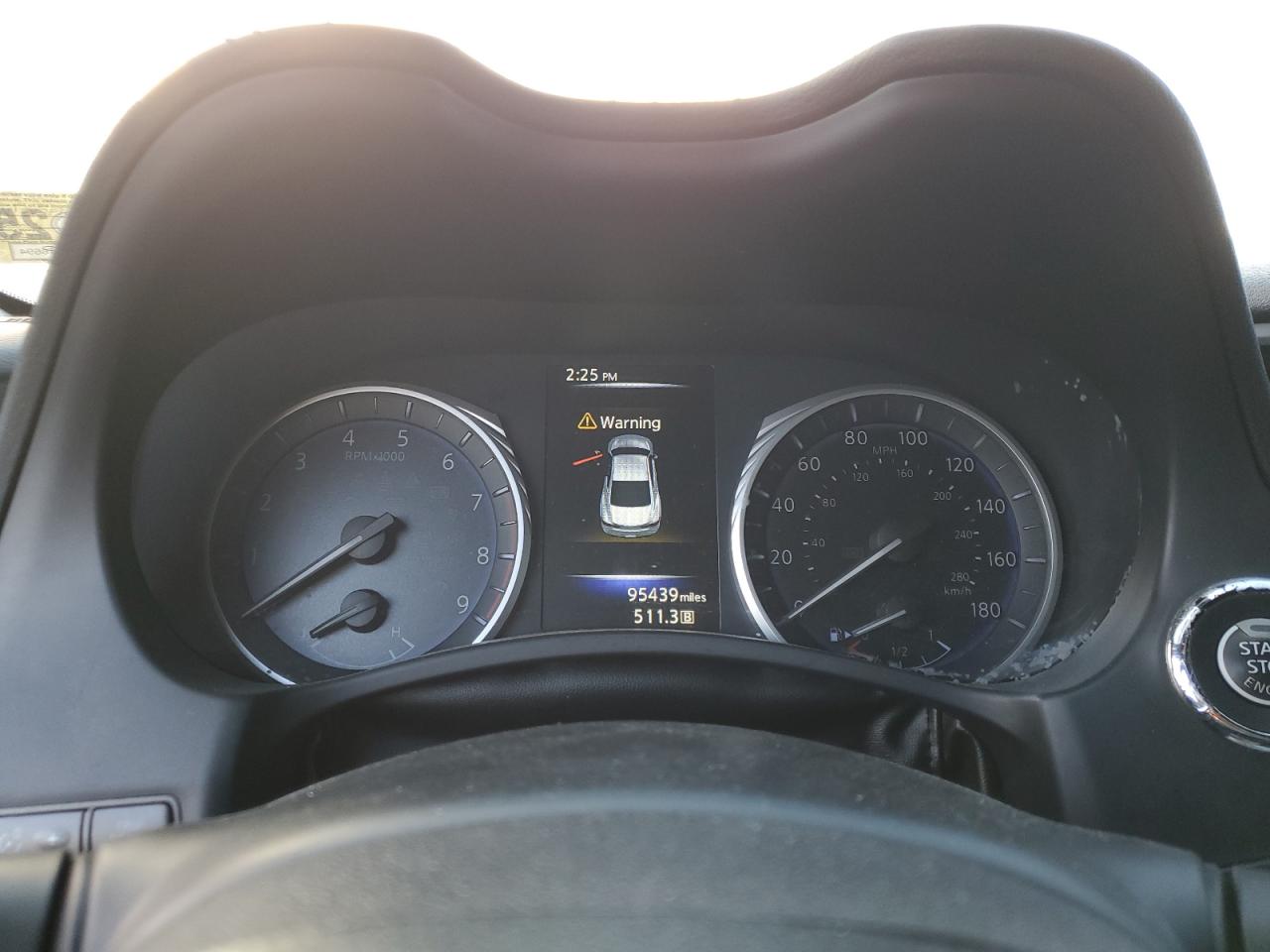 2017 Infiniti Q60 - Image 9
