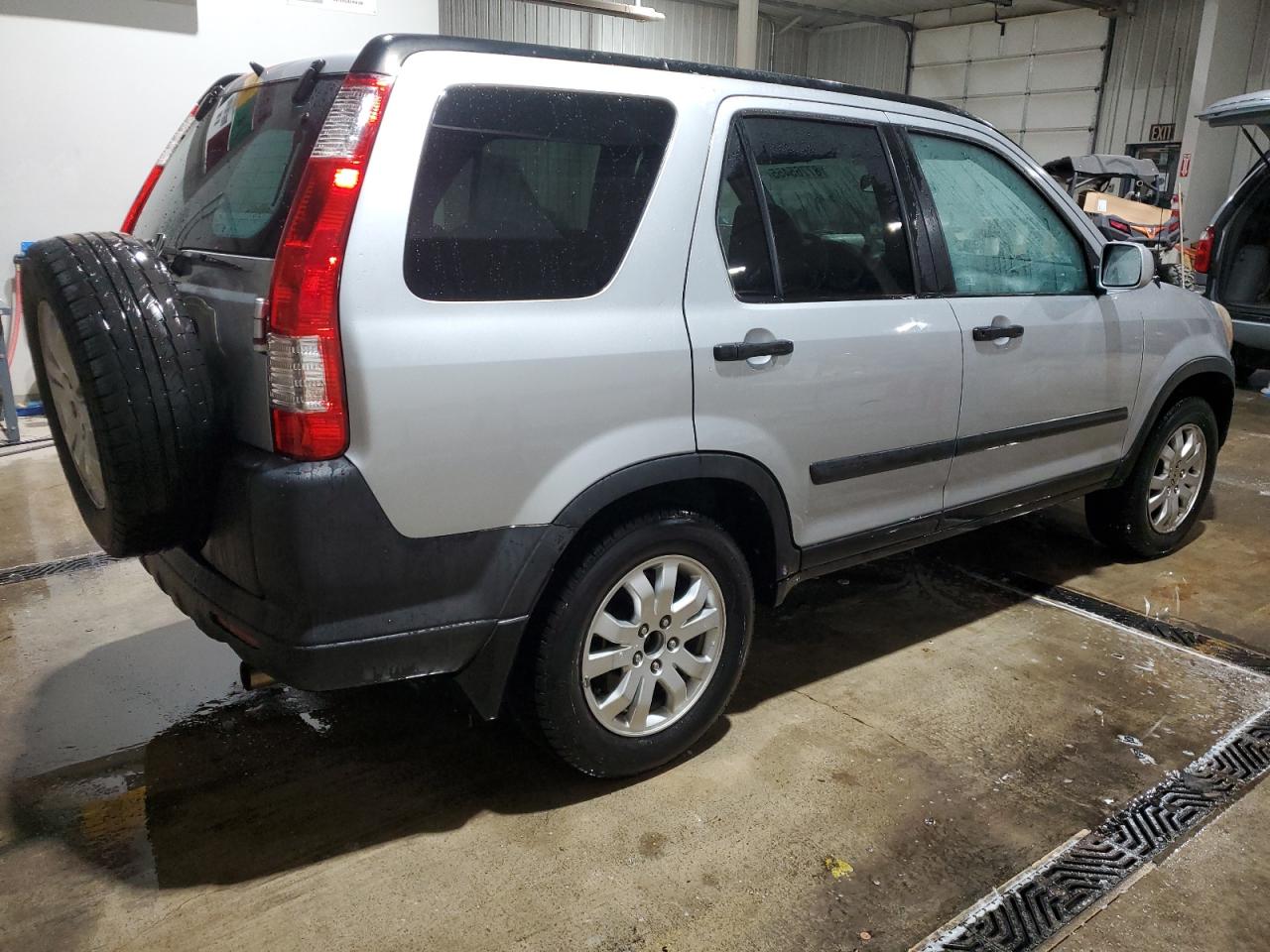2005 Honda CR-V - Image 3
