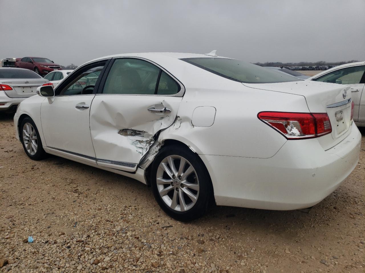 2012 Lexus ES - Image 2