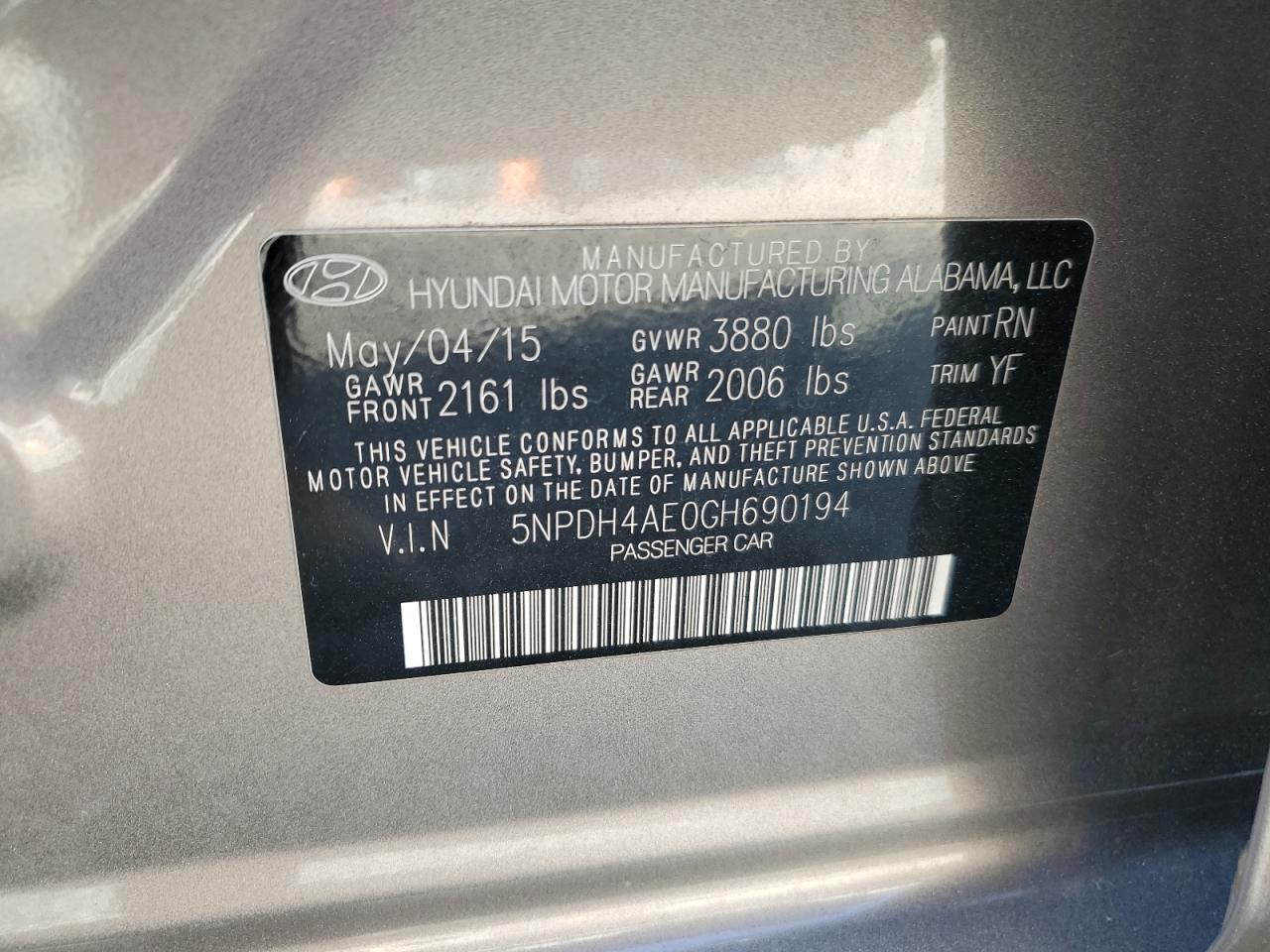 2016 Hyundai Elantra - Image 12