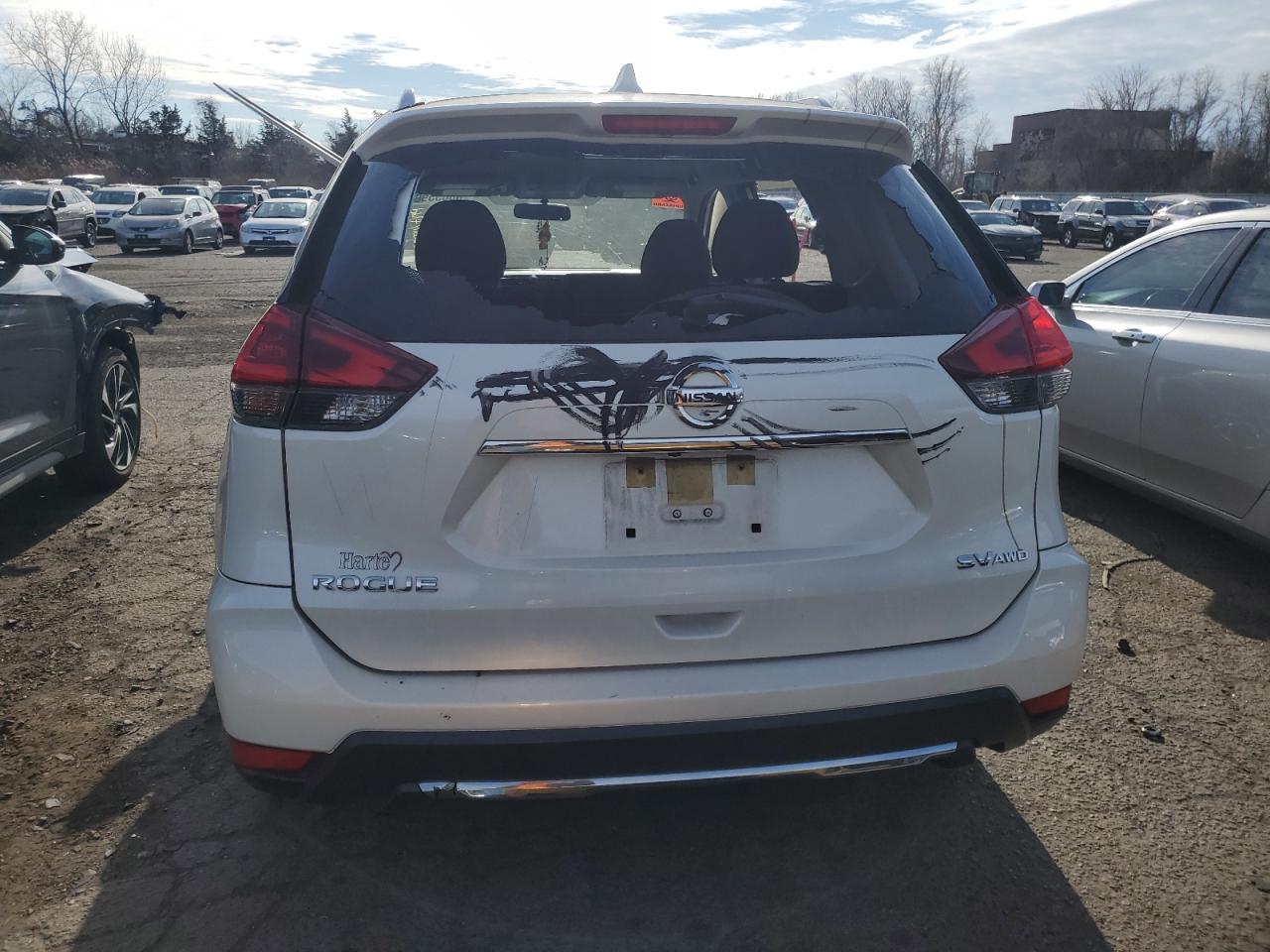 2018 Nissan Rogue - Image 6