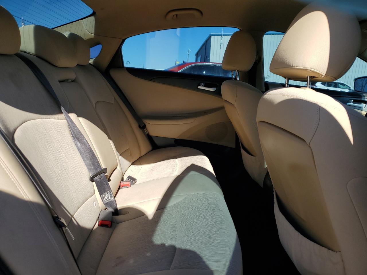 2013 Hyundai Sonata - Image 10