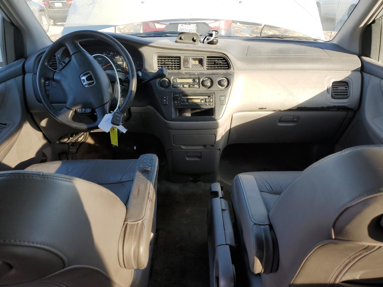 2004 Honda Odyssey - Image 8