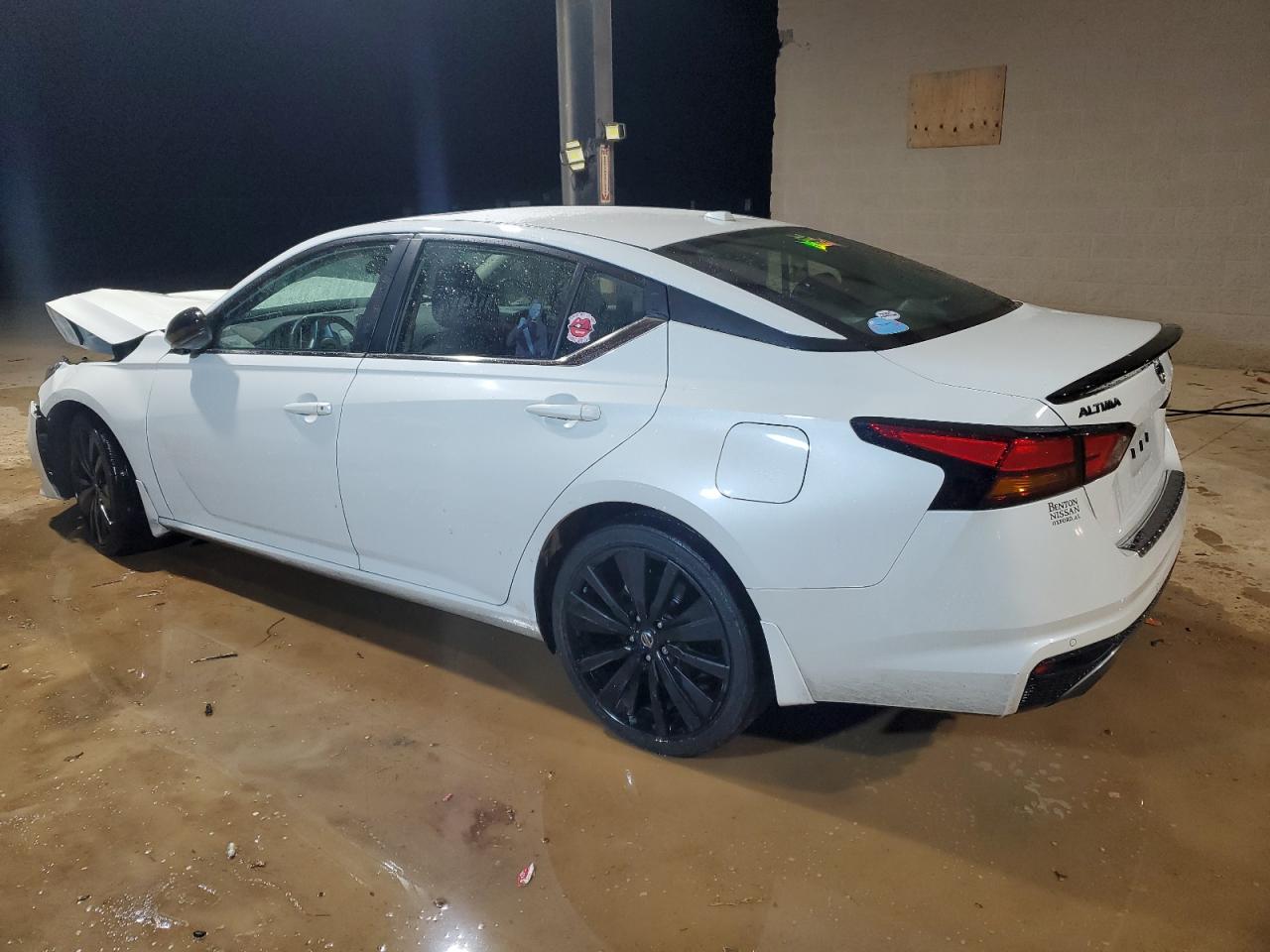 2022 Nissan Altima - Image 2
