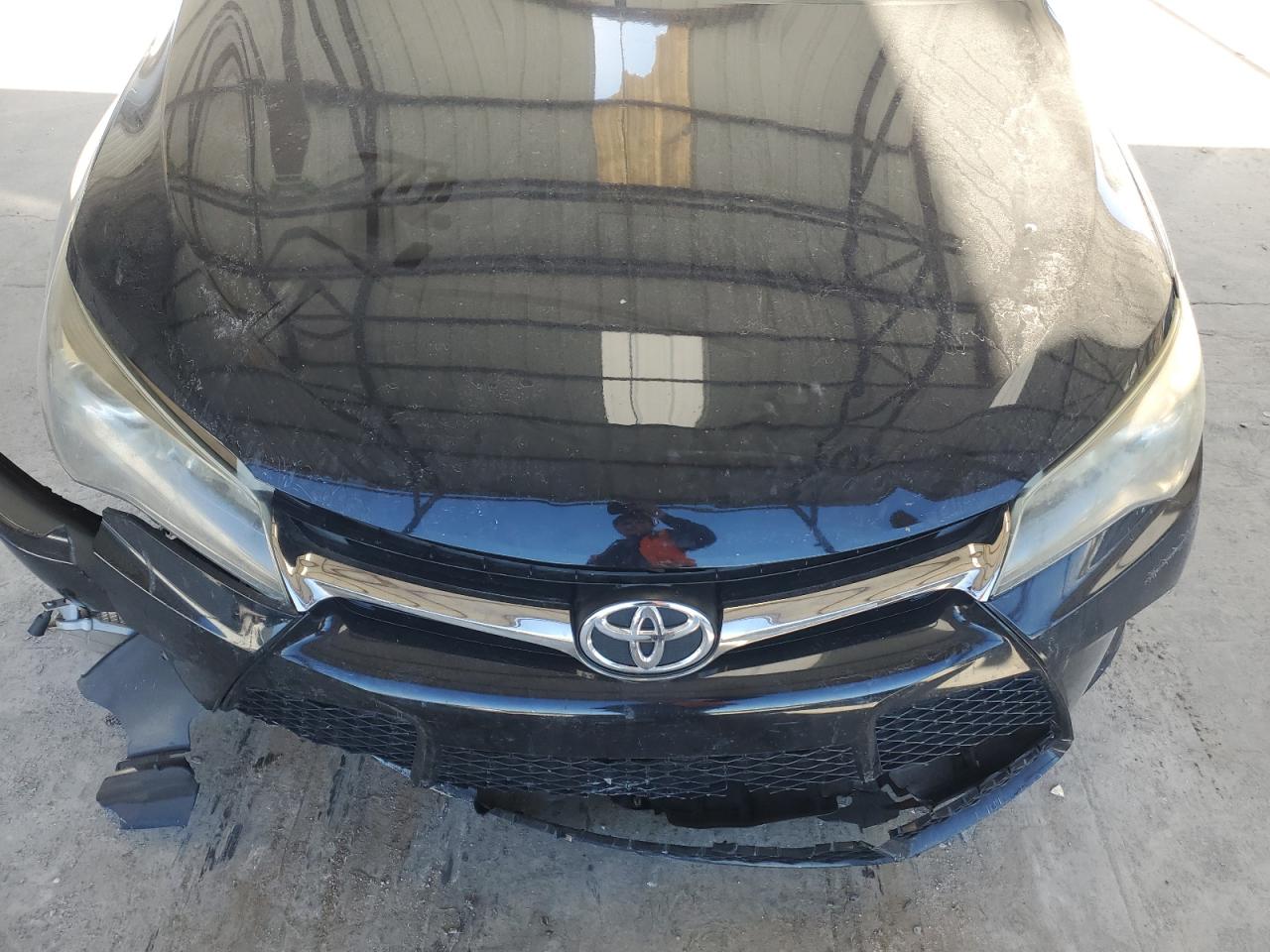 2017 Toyota Camry - Image 11