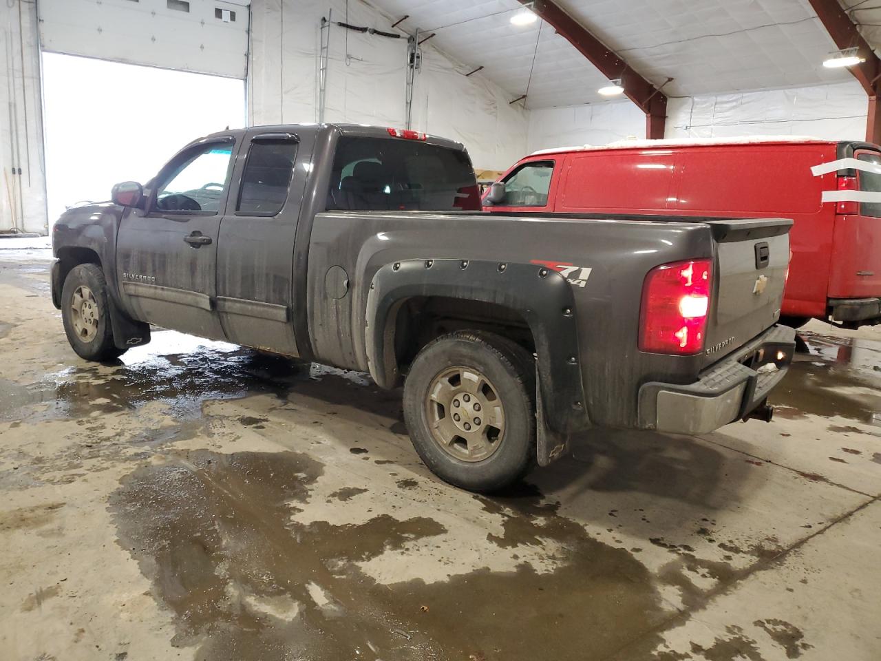 2011 Chevrolet Silverado - Image 2