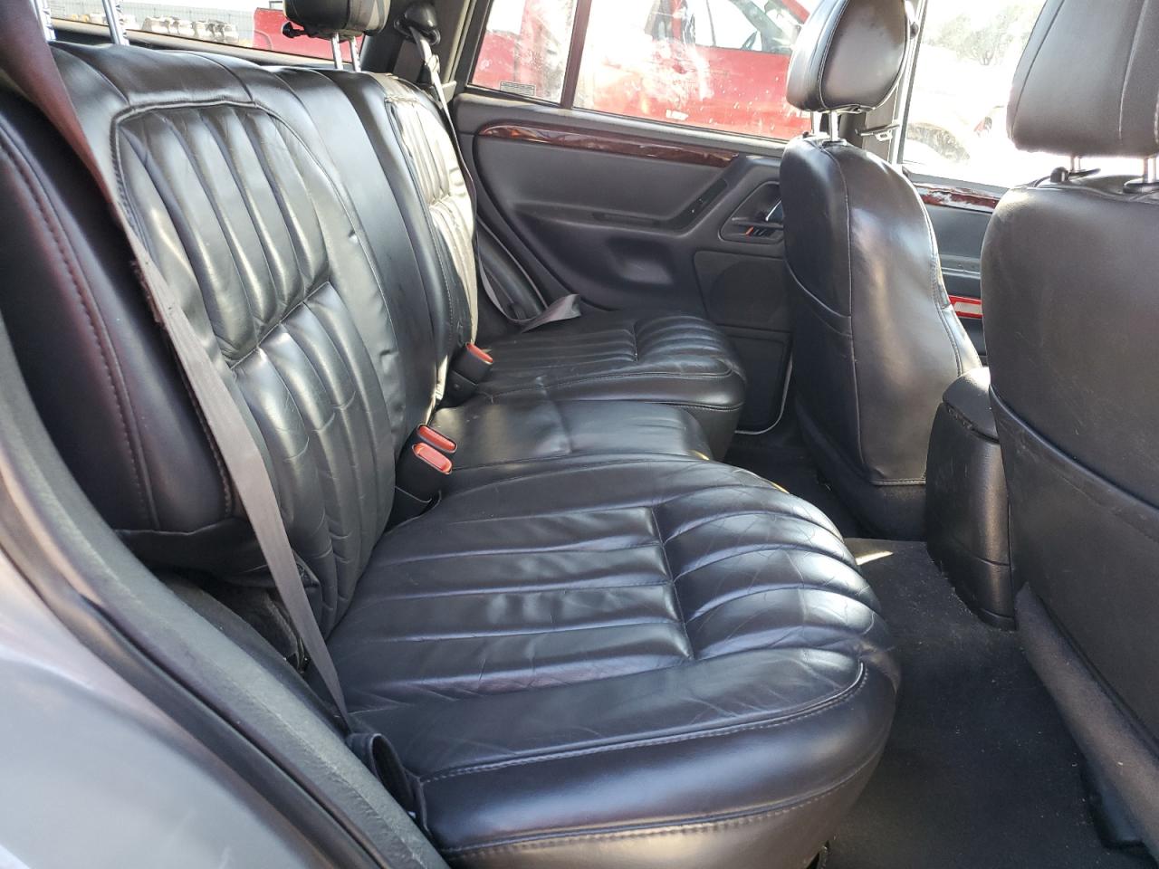 2000 Jeep Grand Cherokee - Image 12