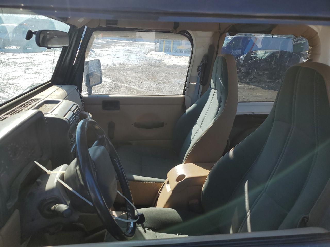 2001 Jeep Wrangler - Image 7