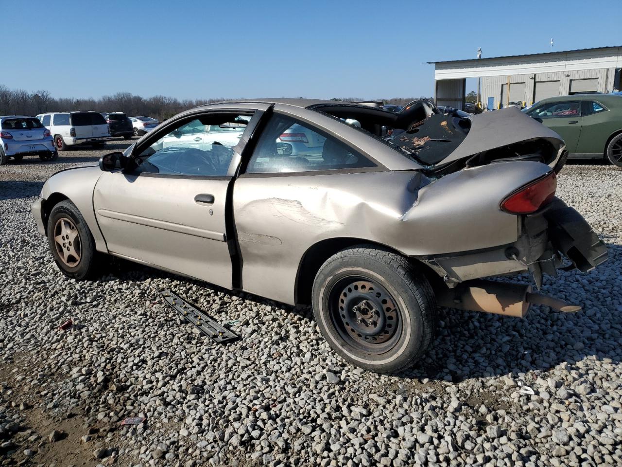 2001 Chevrolet Cavalier - Image 2
