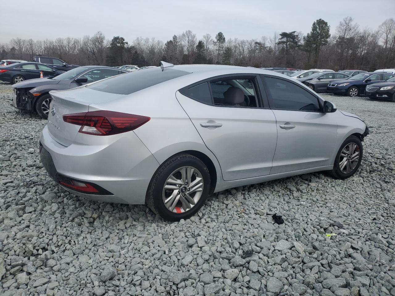 2020 Hyundai Elantra - Image 3