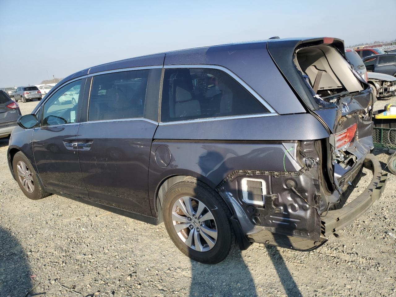 2016 Honda Odyssey - Image 2