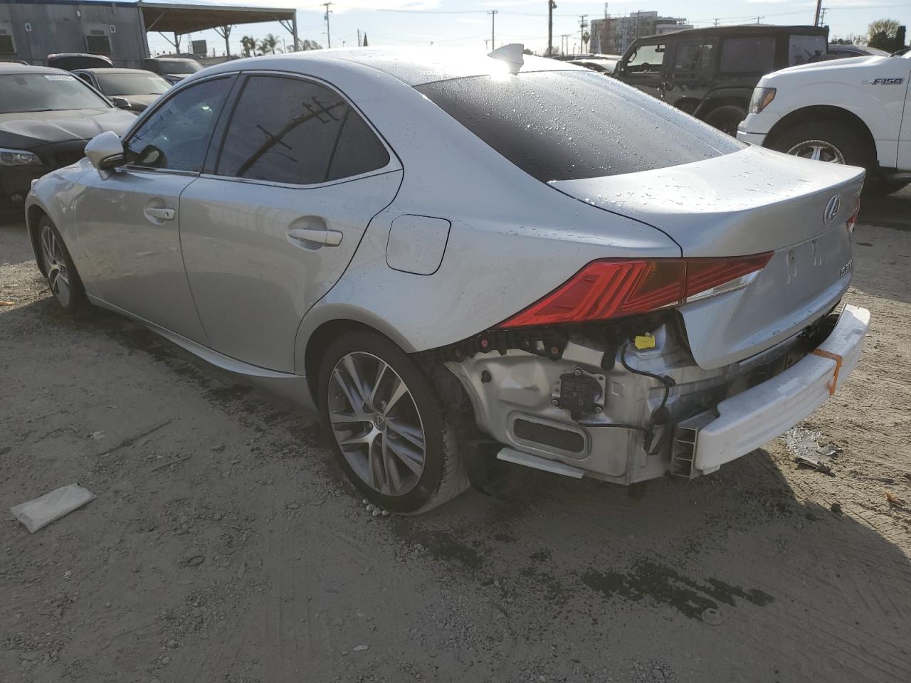 2018 Lexus IS - Image 2