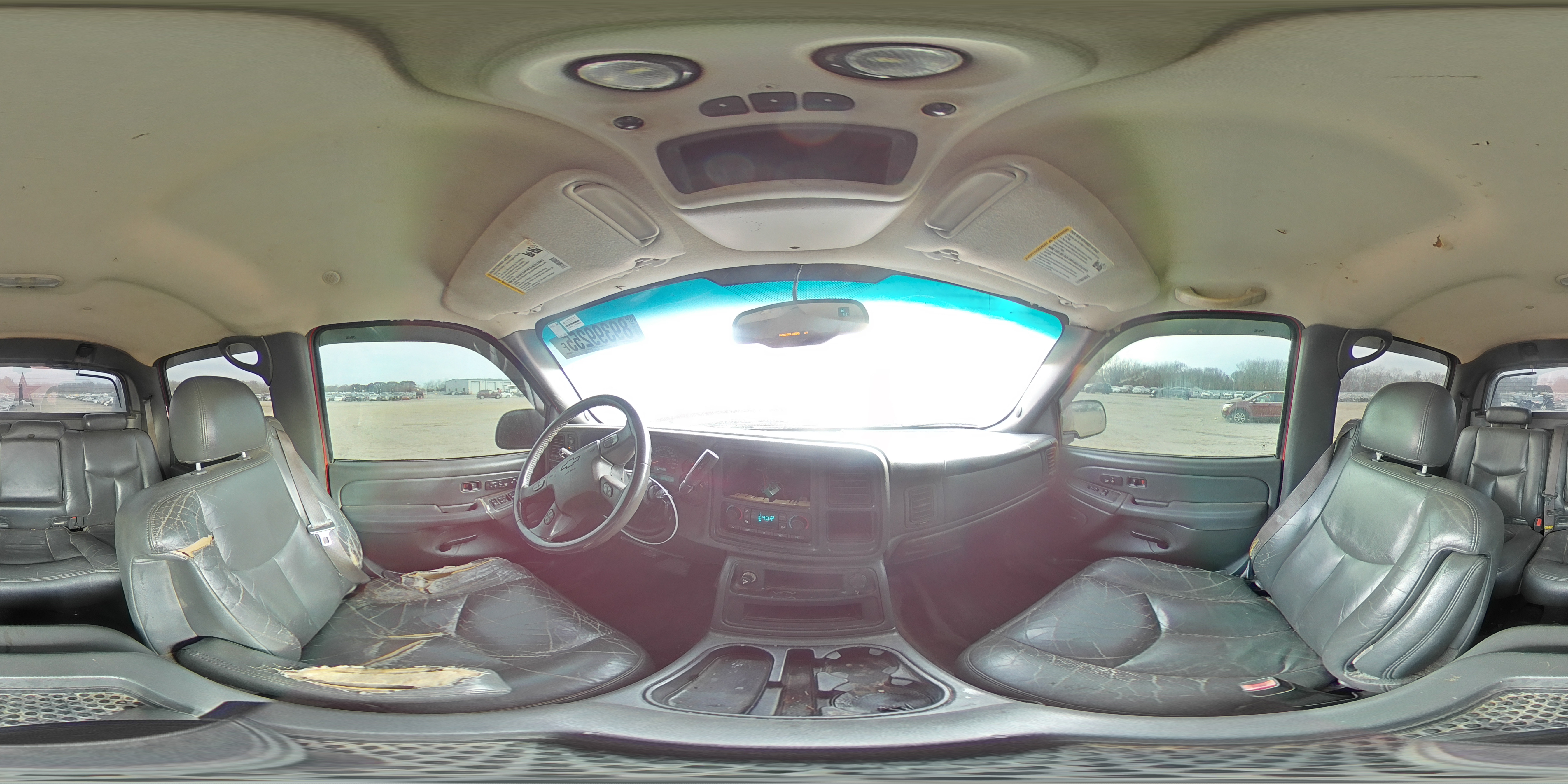 2003 Chevrolet Avalanche - Image 13