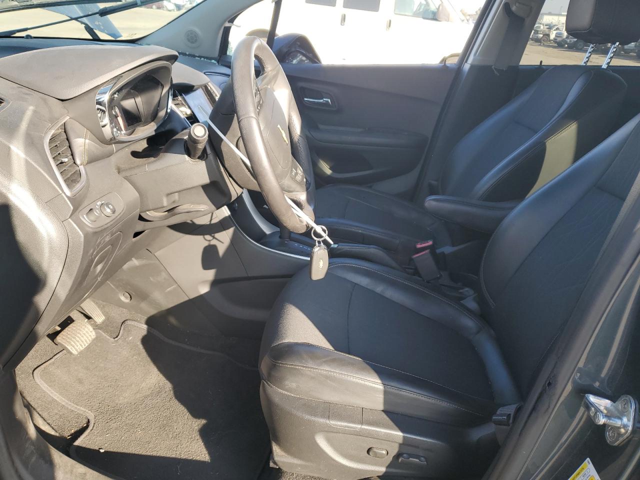 2022 Chevrolet Trax - Image 7