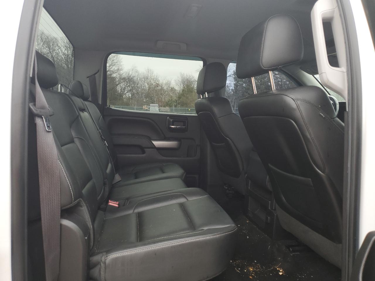 2014 Chevrolet Silverado - Image 10