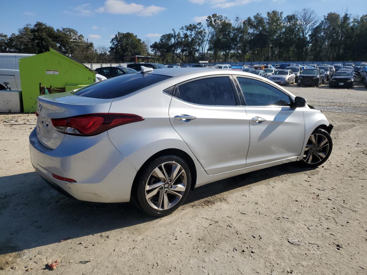 2016 Hyundai Elantra - Image 3