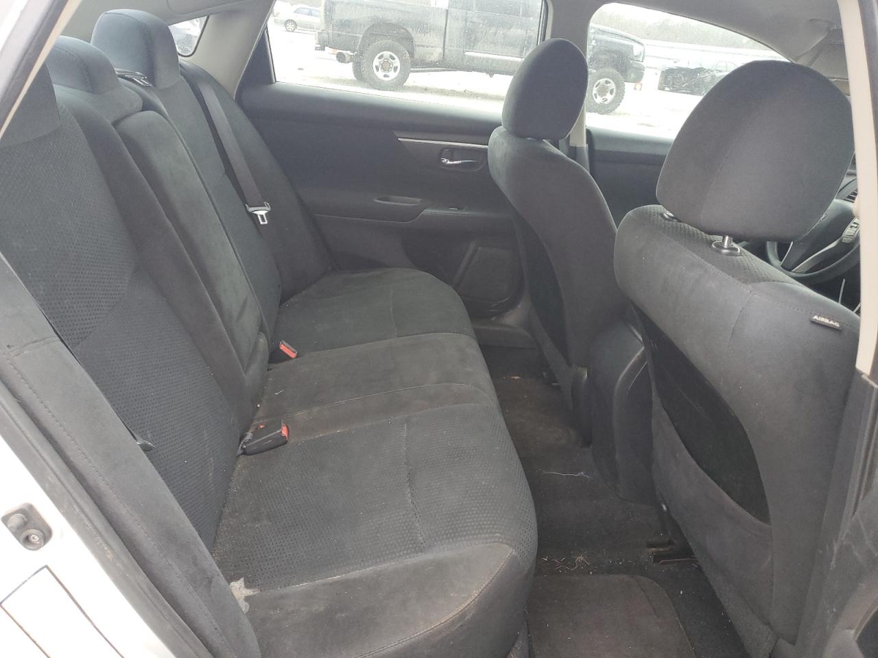 2015 Nissan Altima - Image 10