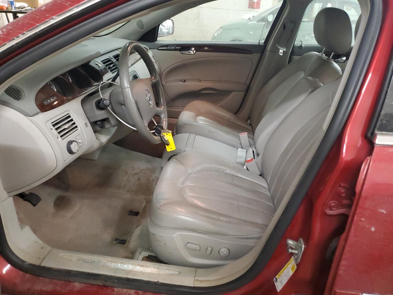 2011 Buick Lucerne - Image 7