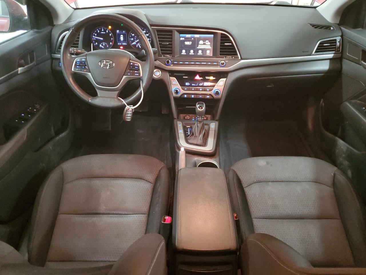 2017 Hyundai Elantra - Image 8