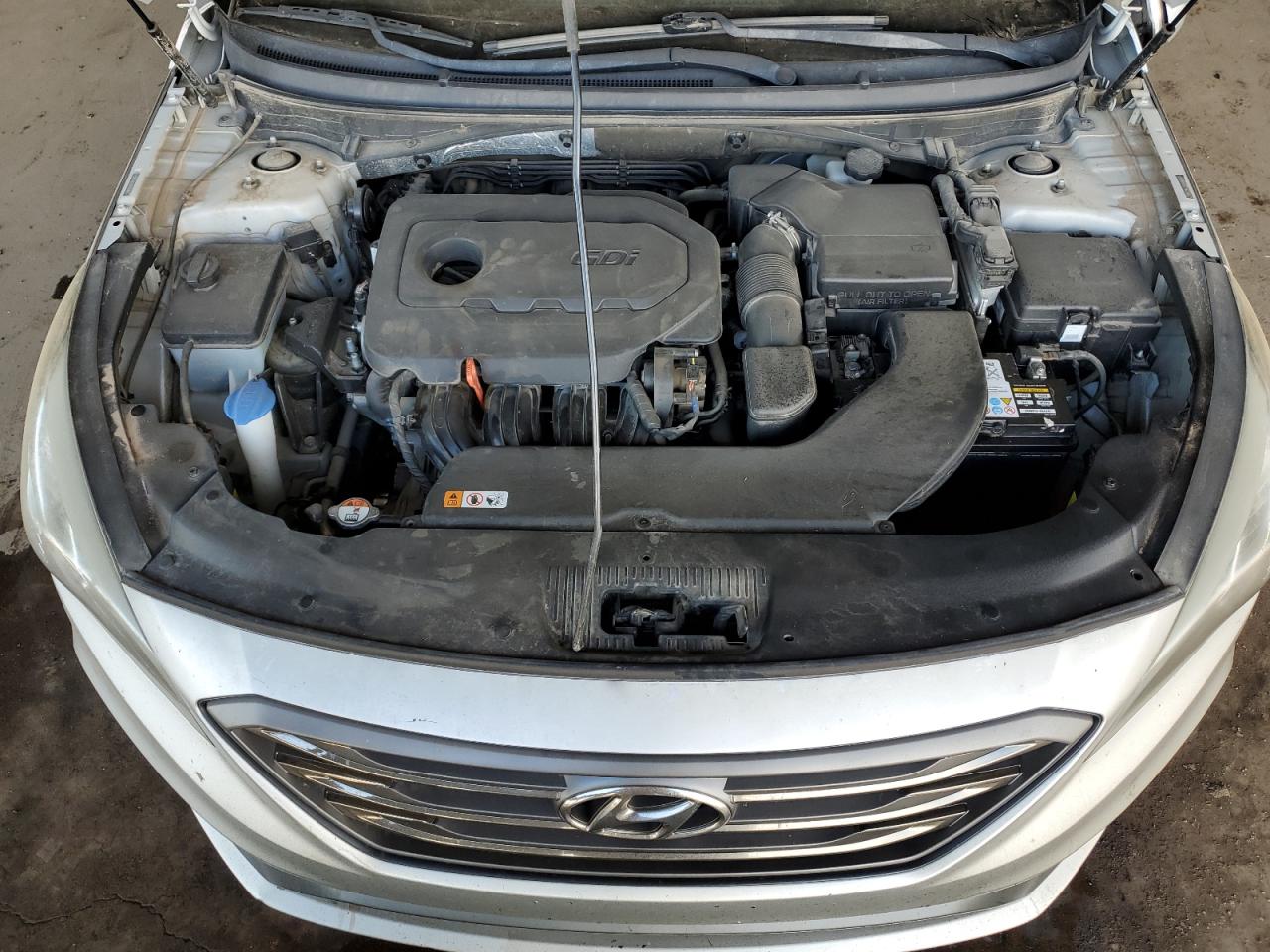 2016 Hyundai Sonata - Image 11