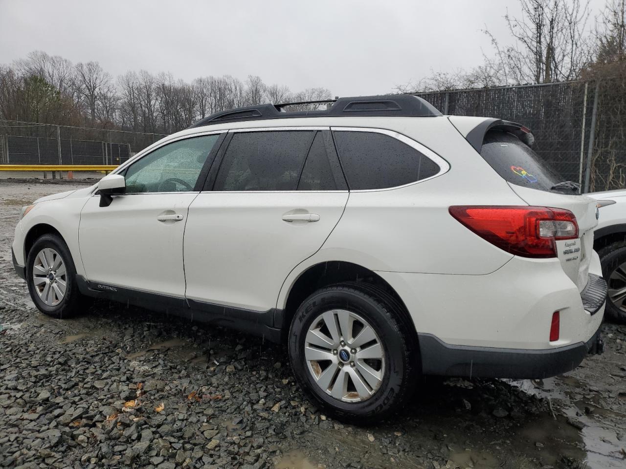 2015 Subaru Outback - Image 2