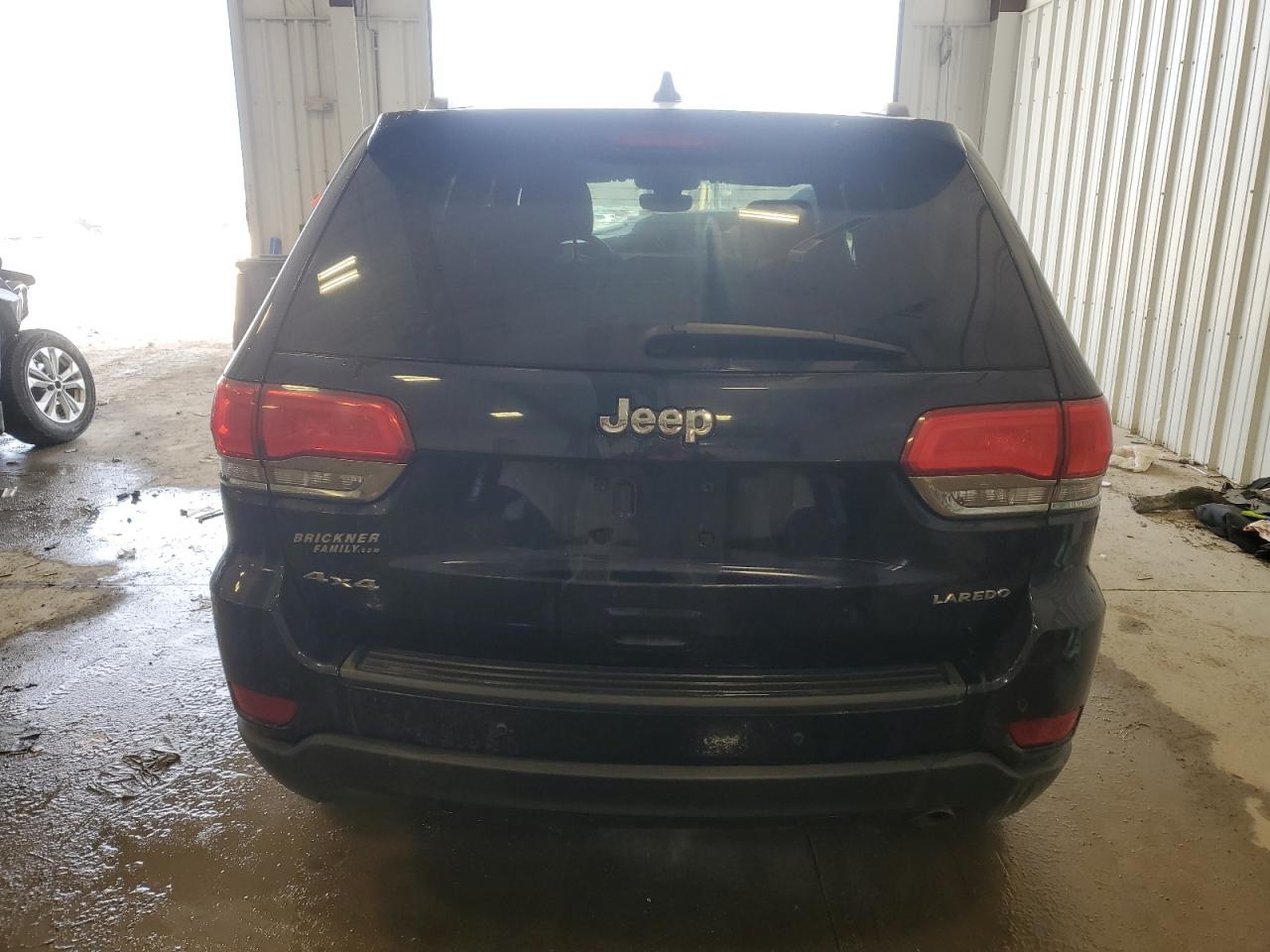 2017 Jeep Grand Cherokee - Image 6