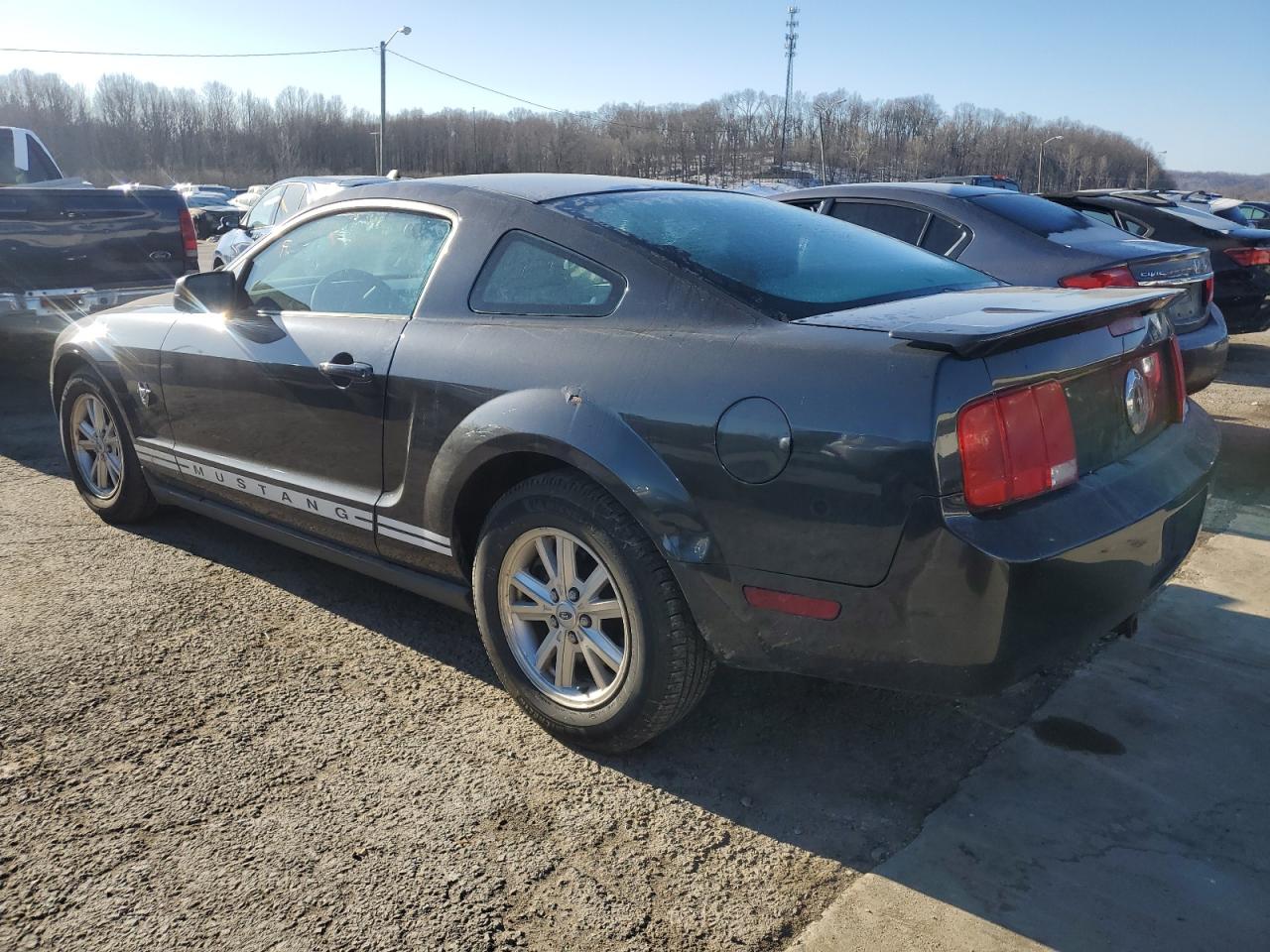 2009 Ford Mustang - Image 2