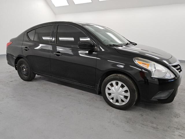  NISSAN VERSA 2016 Черный