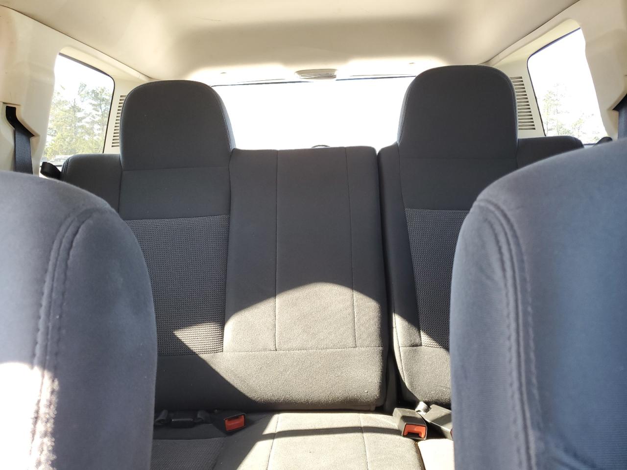 2013 Jeep Liberty (Patriot) - Image 10