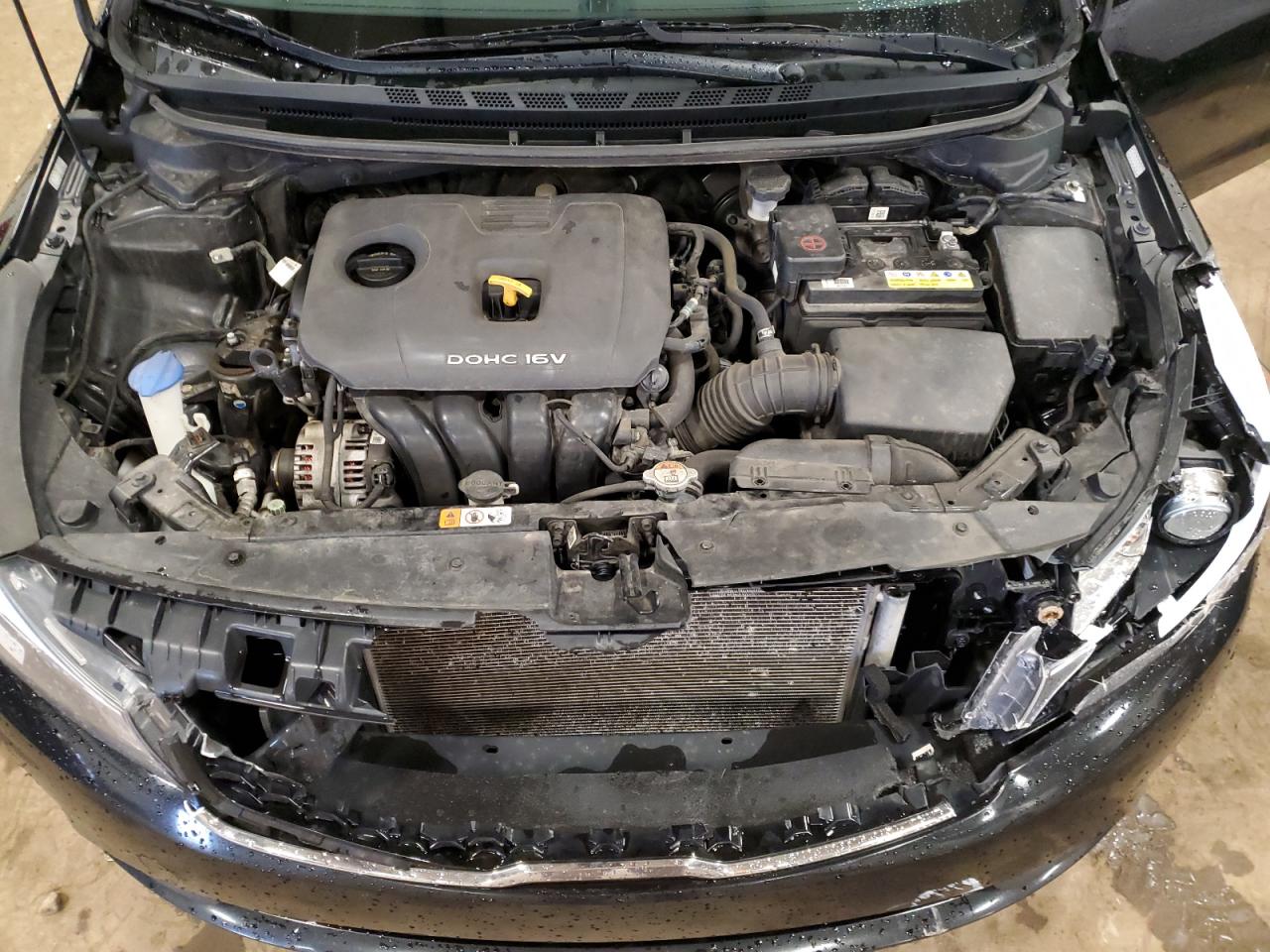 2017 Kia Forte - Image 12