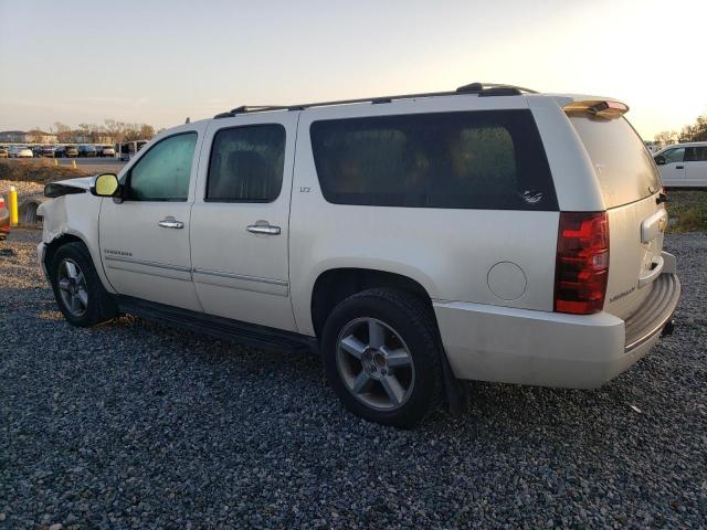  CHEVROLET SUBURBAN 2013 Biały