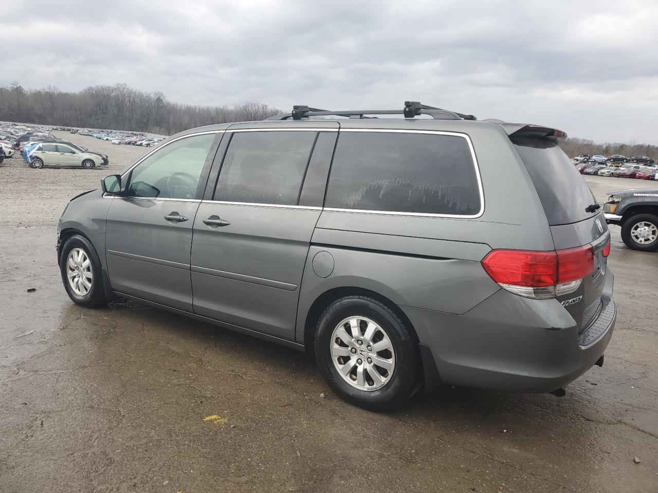 2008 Honda Odyssey - Image 2