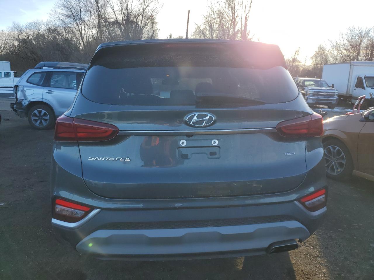 2020 Hyundai Santa Fe - Image 6