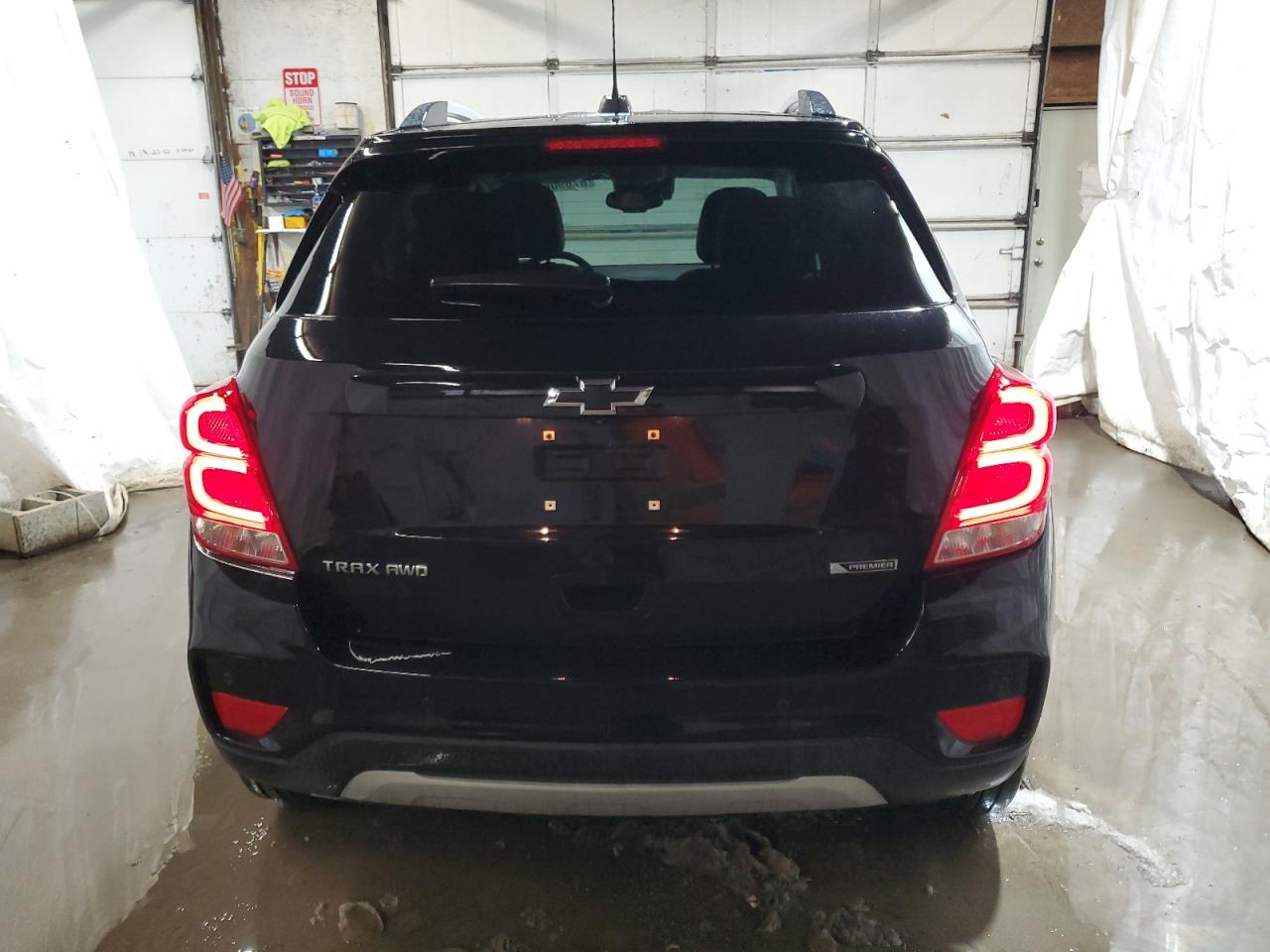 VIN KL7CJRSB9JB724916 2018 CHEVROLET TRAX no.6