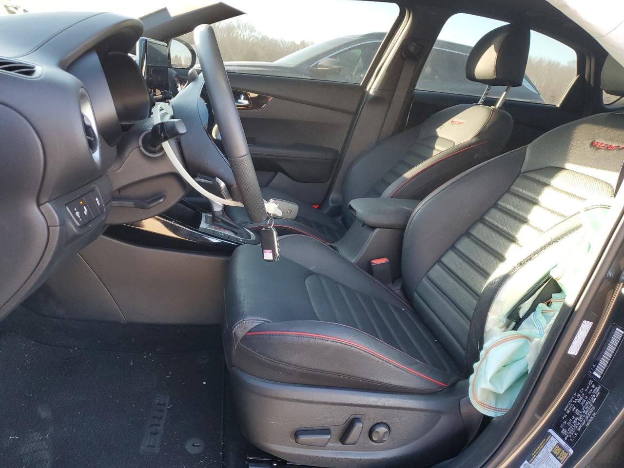 2024 Kia Forte - Image 7