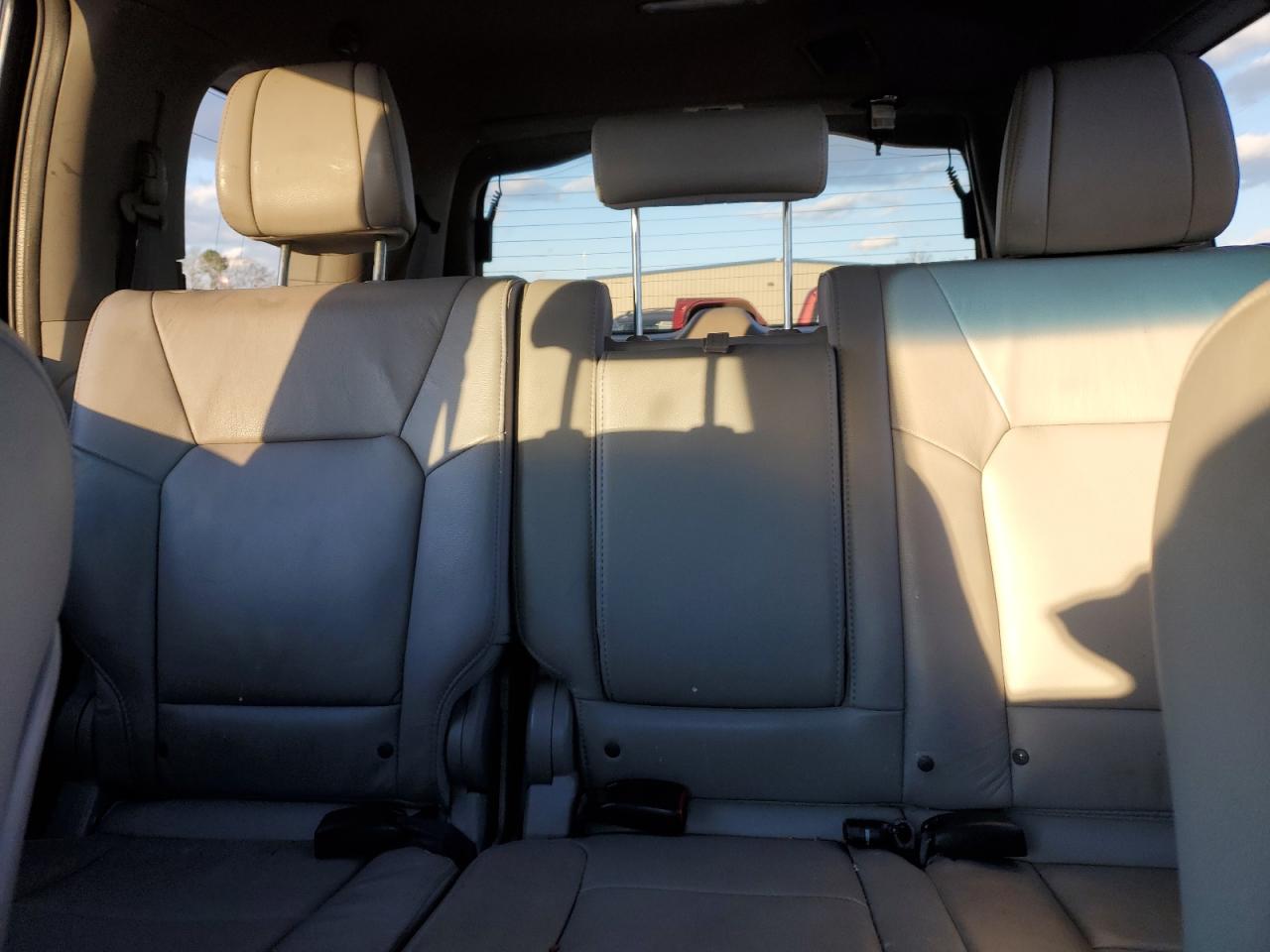 2014 Honda Pilot - Image 10