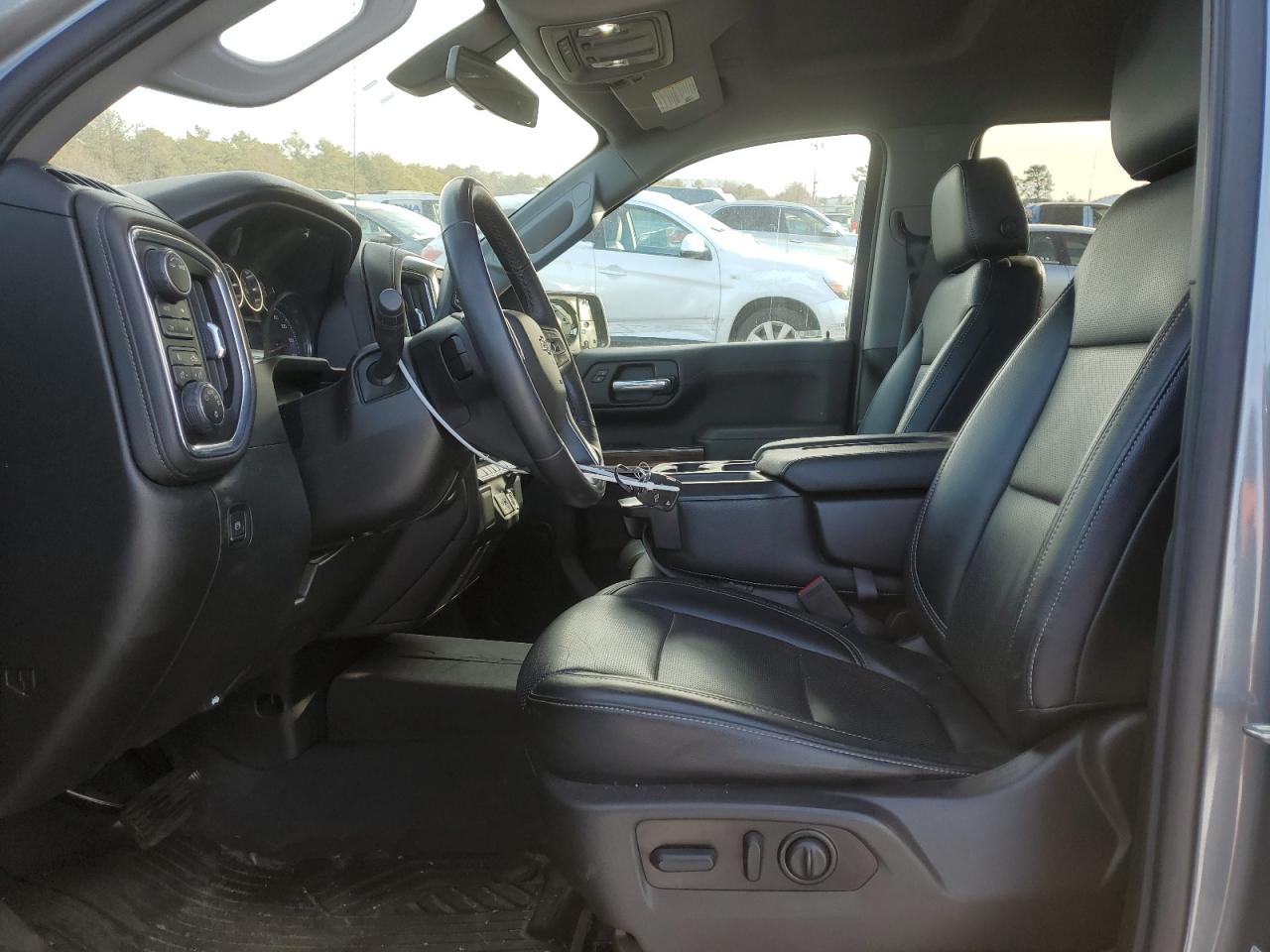2022 Chevrolet Silverado - Image 7