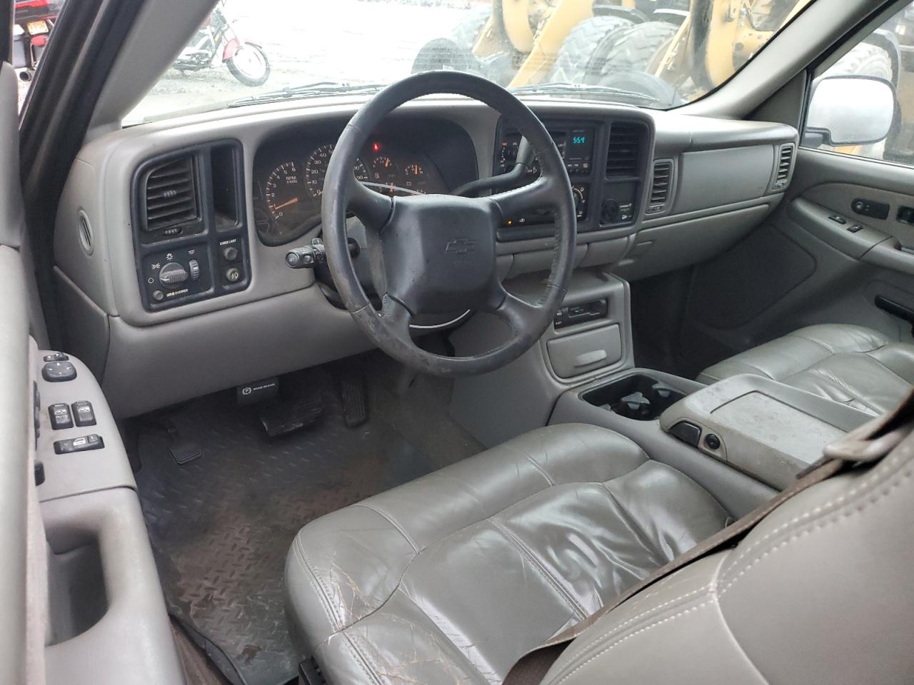 2002 Chevrolet Silverado - Image 8