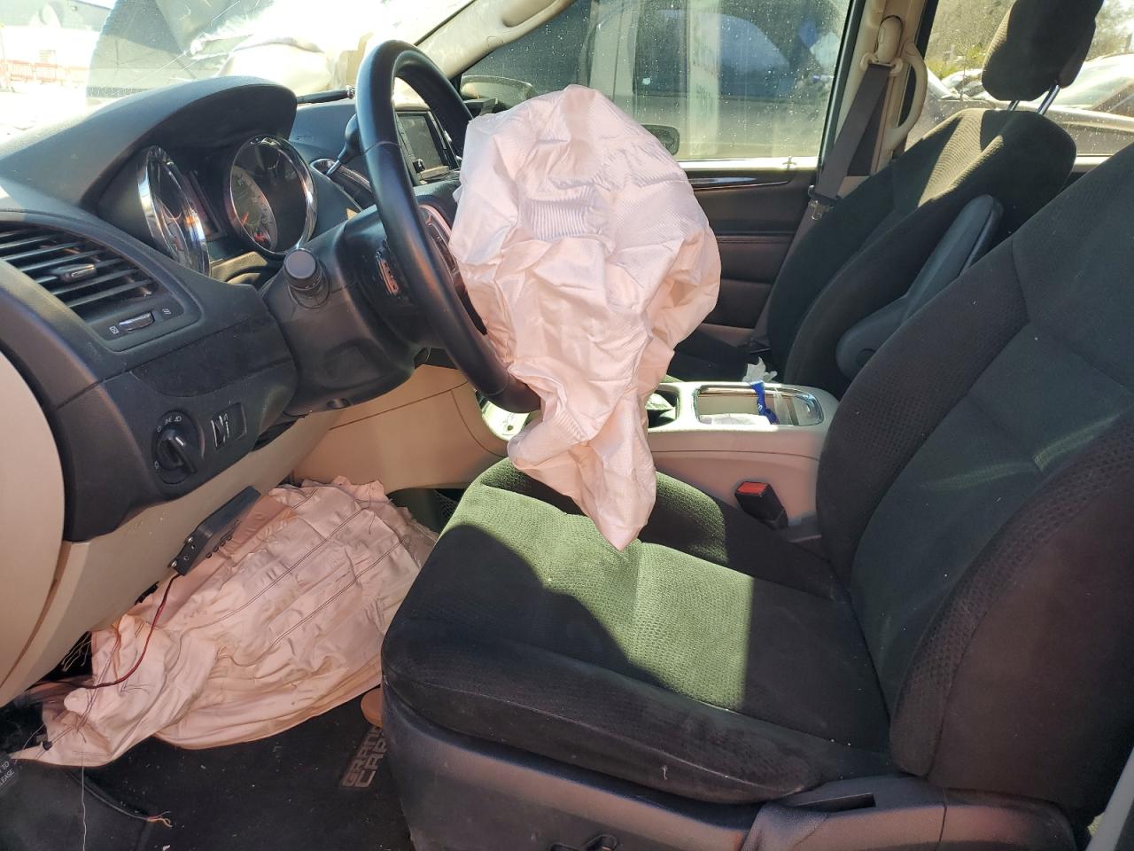 2016 Dodge Grand Cara VIN: 338931 Lot: 41927615