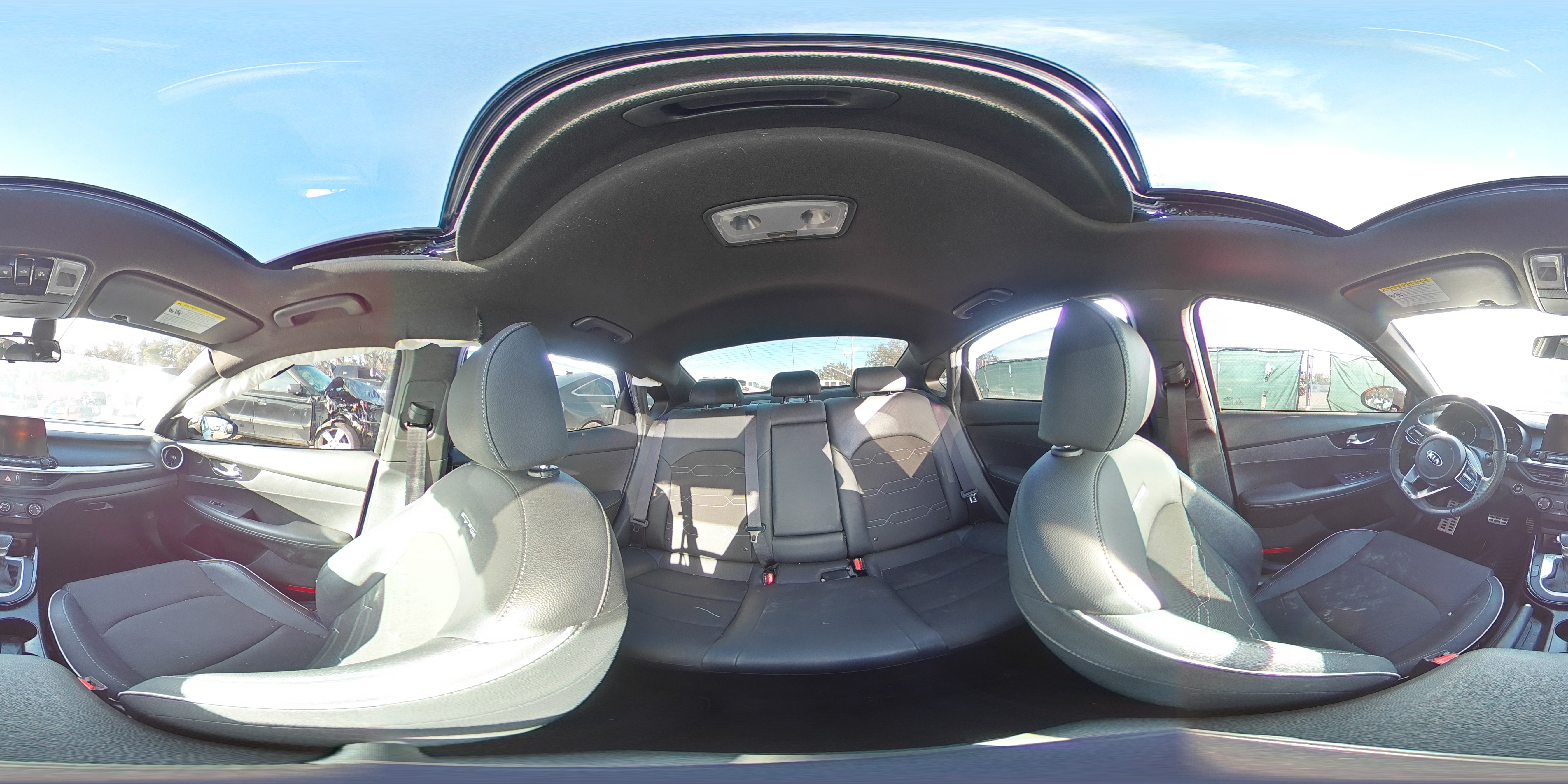 2021 Kia Forte - Image 13