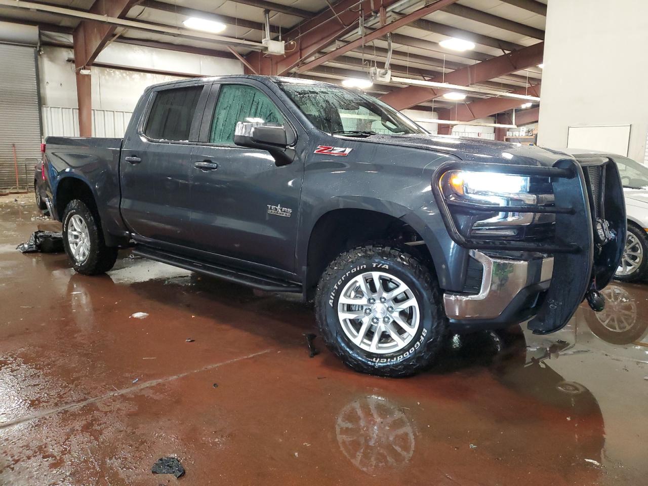 2019 Chevrolet Silverado - Image 4