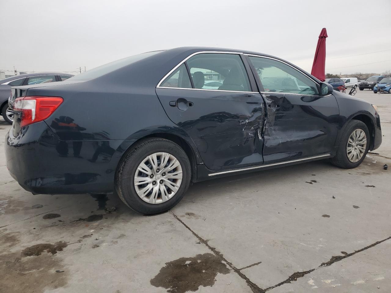 2013 Toyota Camry - Image 3