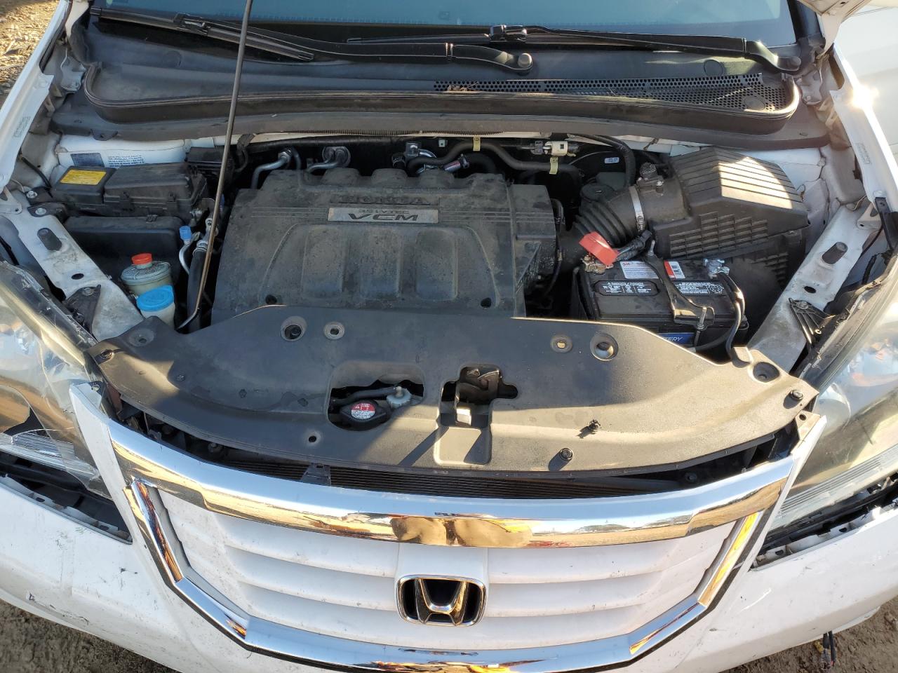 2010 Honda Odyssey - Image 13