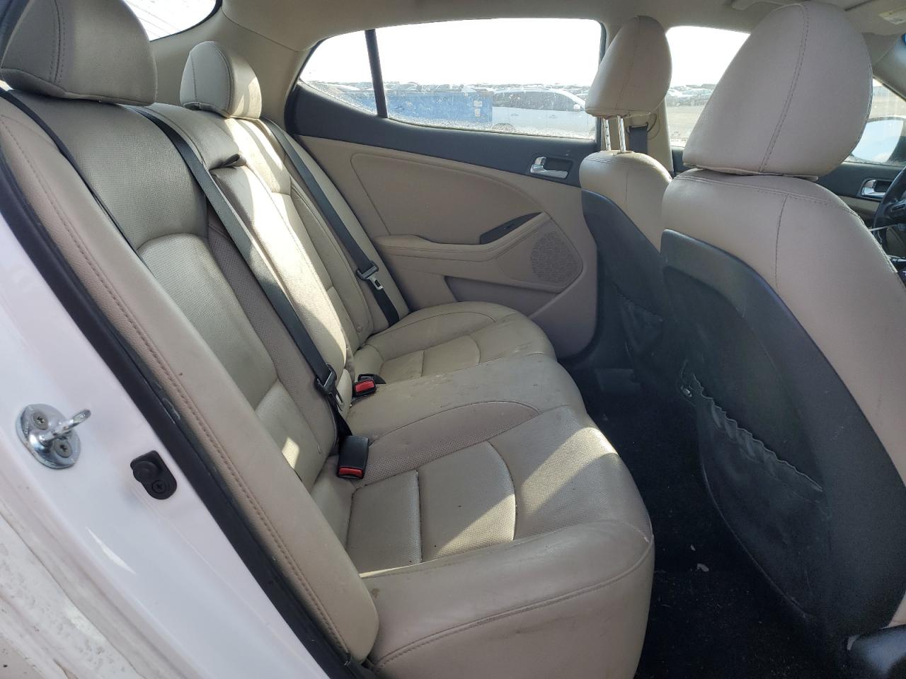 2015 Kia Optima - Image 10