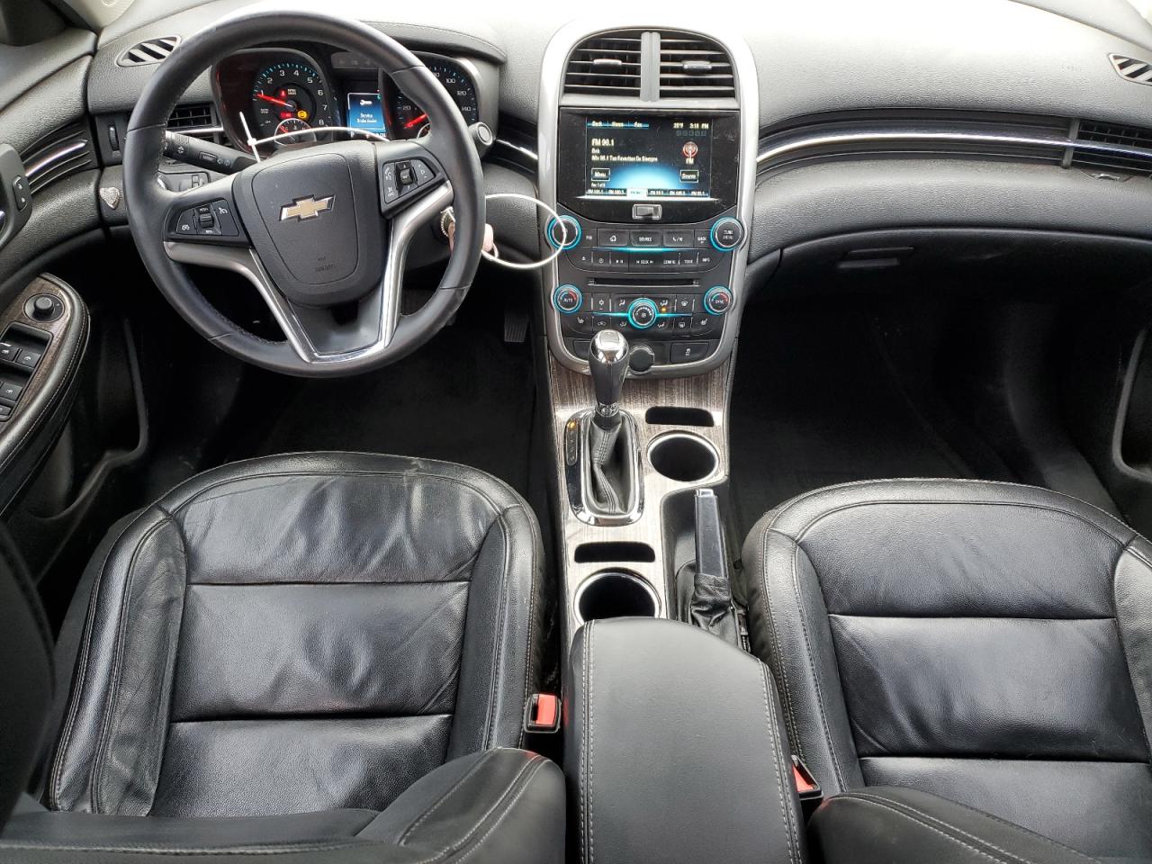 2016 Chevrolet Malibu - Image 8