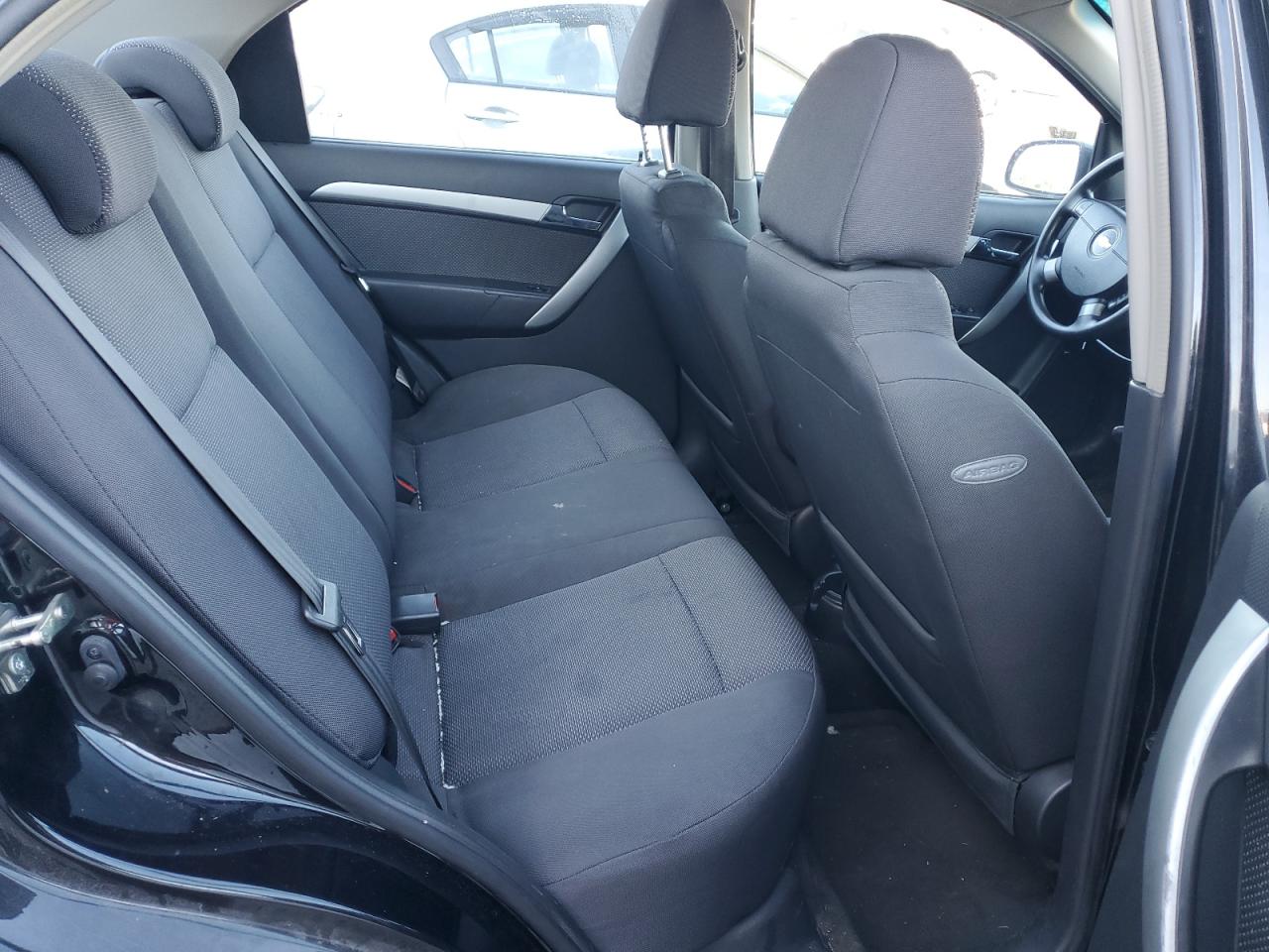 2010 Chevrolet Aveo - Image 10