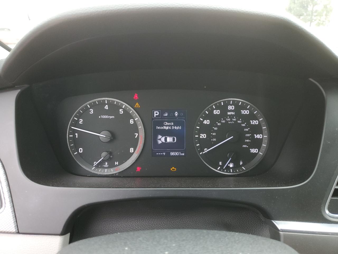 2017 Hyundai Sonata - Image 9