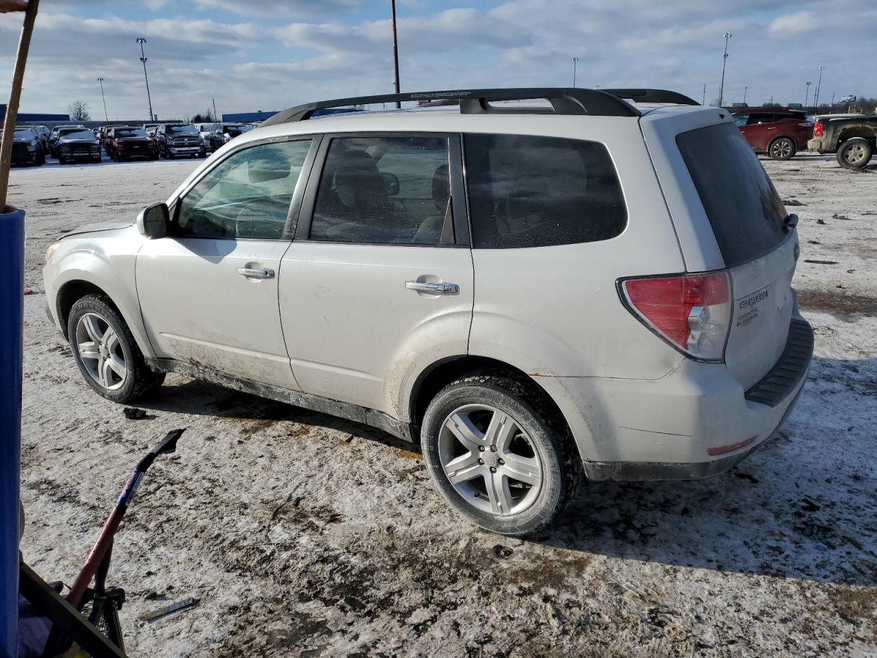2010 Subaru Forester - Image 2